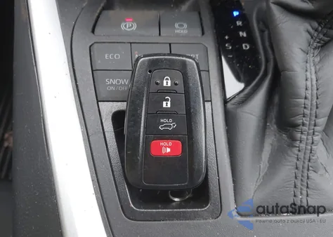 2024 Toyota Rav4 Xle z USA, uszkodzony, nr VIN 2T3P1RFV9RW457286